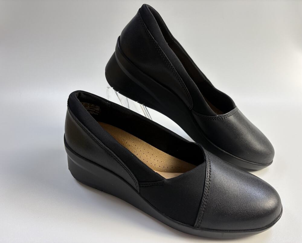 Clarks Suttyn Walk Leather Wedge Slip-On Cushion Shoes Women's 7M Black Comfort